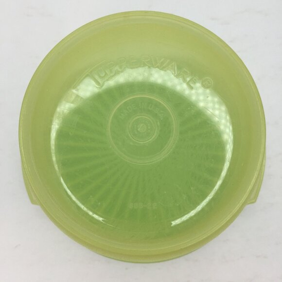 Vintage Tupperware Servalier Yellow Bowl 886 Sheer Lime Green Sunburst Lid 812 - Picture 6 of 14